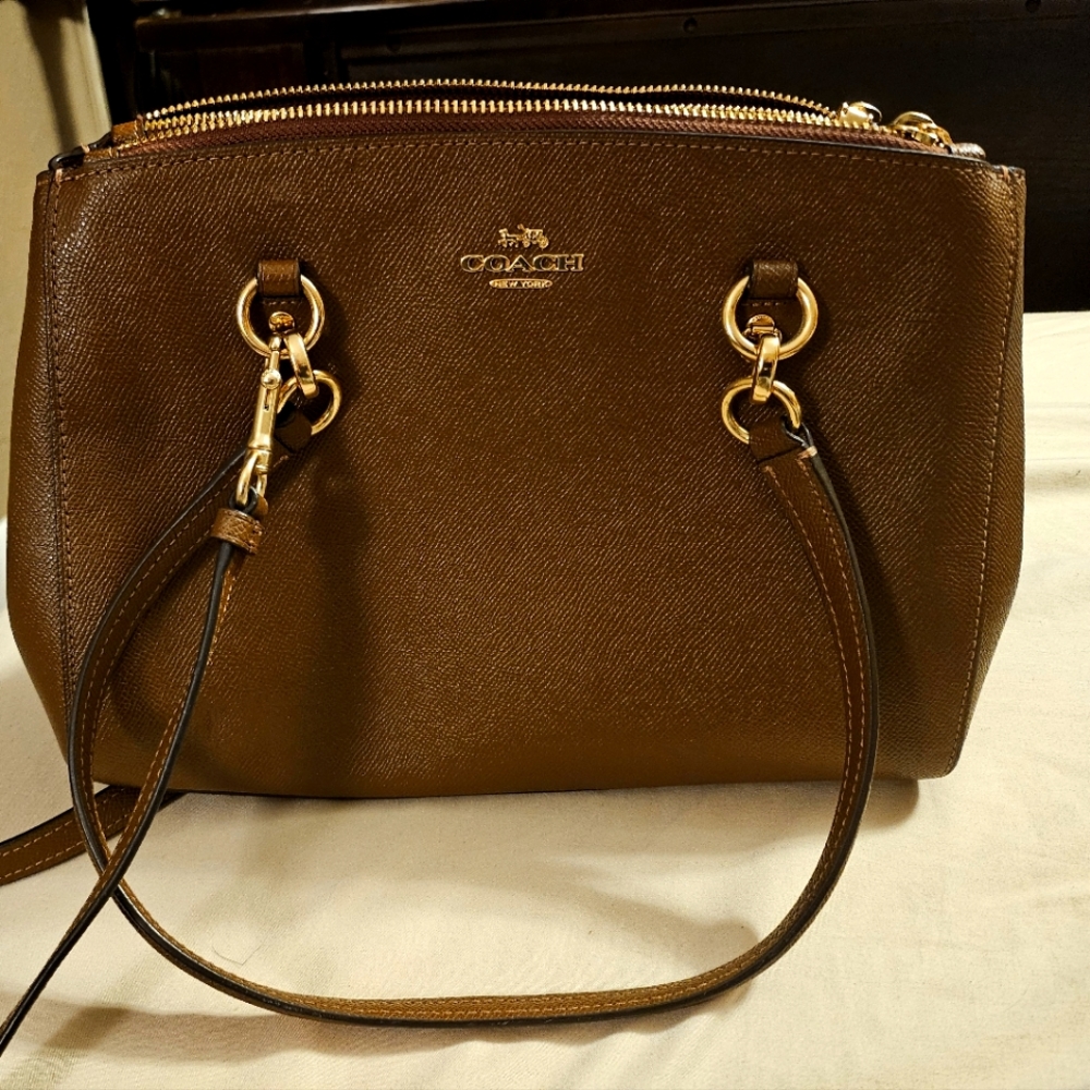 Coach purse and wallet set